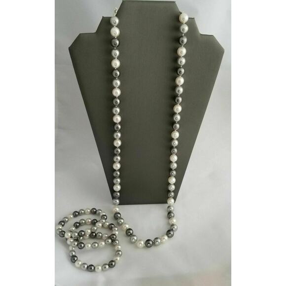 Signed Roman Faux Pearl Necklace and 3 Bracelets Set White Silver Gray Lot RMN - Picture 2 of 8